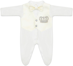 Комплект на выписку Luxury Baby Принц комбинезон с молочной жилеткой, бабочкой и стразами айвори 62